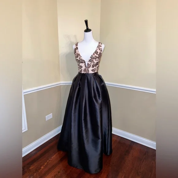 sachin and babi light blue dress A BLACK dress, bold attitude , #dresses #prom2026 #prom #wholesale  #vestidodegraduacion main image 1